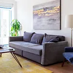 Luxury Apartment Near Cais Do Sodre