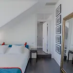 Principe Real Charming Garden View Flat At The Heart Of Lisbon