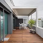 Modern 3Br With Terrace In Benfica By Host For Us
