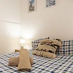 3 Bedroom Apartment Close To The Castle