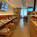 Bacalhoeiros 125 Hotel