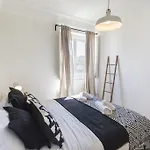 Lovelystay - Bonsai Light And Comfort Flat