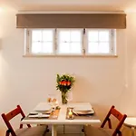 Bica Little House