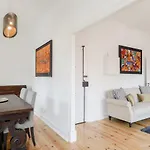 Estefania Rooftop Apartment - Lisbon Center