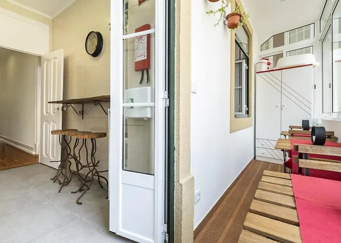 Groovy M2 R3 - Amazing Double Room With En-Suite Bathroom