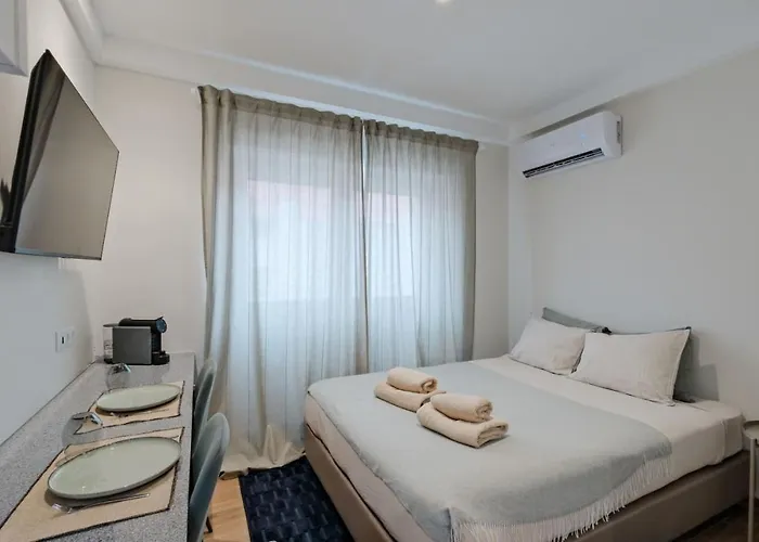 Lovely Studio Fully Equipped Near Subway N4