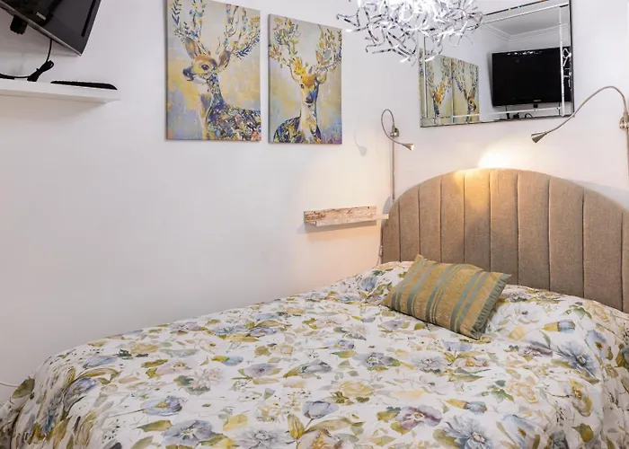 Lovehome Apartment