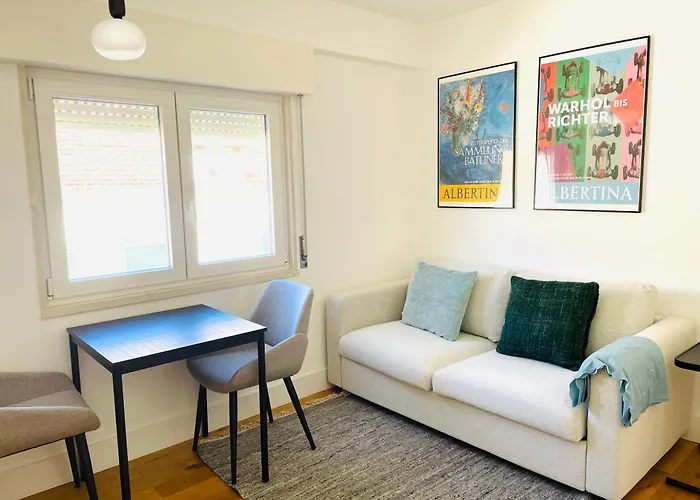 Vm - Cozy & Quiet At Campo Ourique