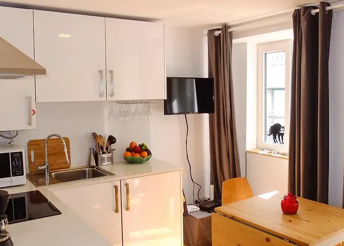 Traditional Lisbon Madragoa Studio