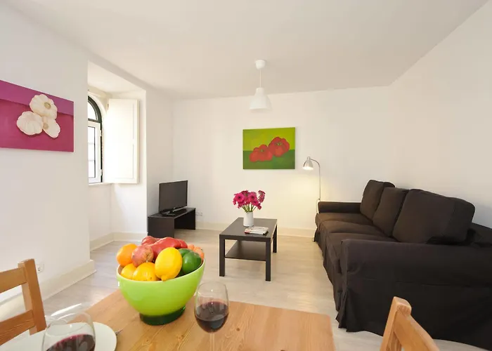 Hello Lisbon City Apartments