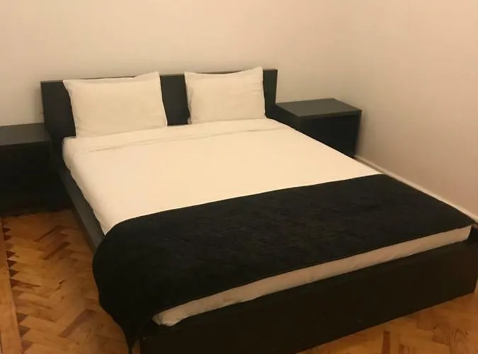 Royalty Hostel
