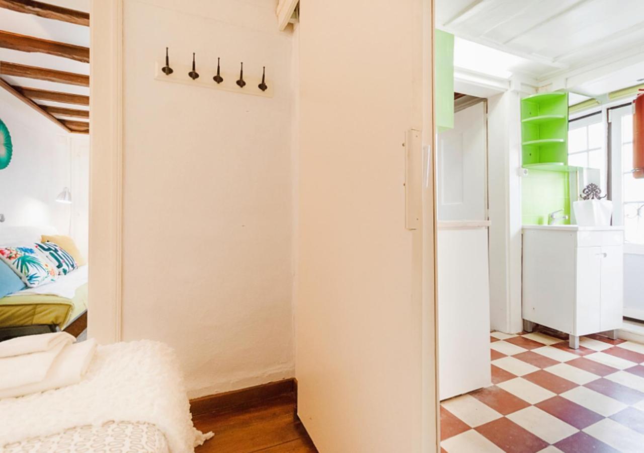 Apartment Beco Do Melo, A Traditional Building In Alfama Lisbon