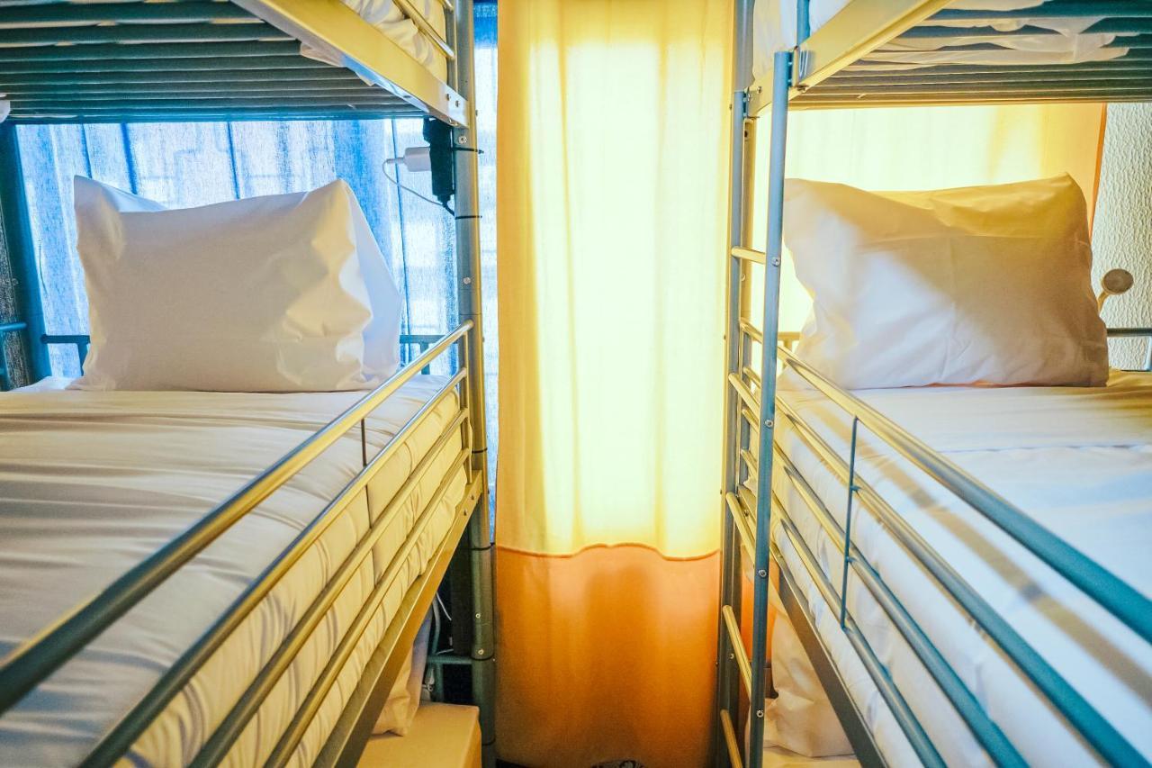 Help Yourself - Restelo Hostel *