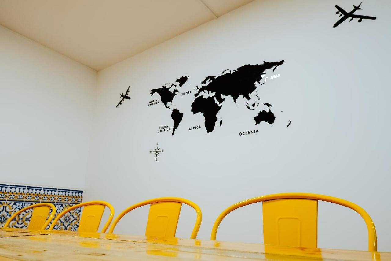 Help Yourself - Restelo Hostel