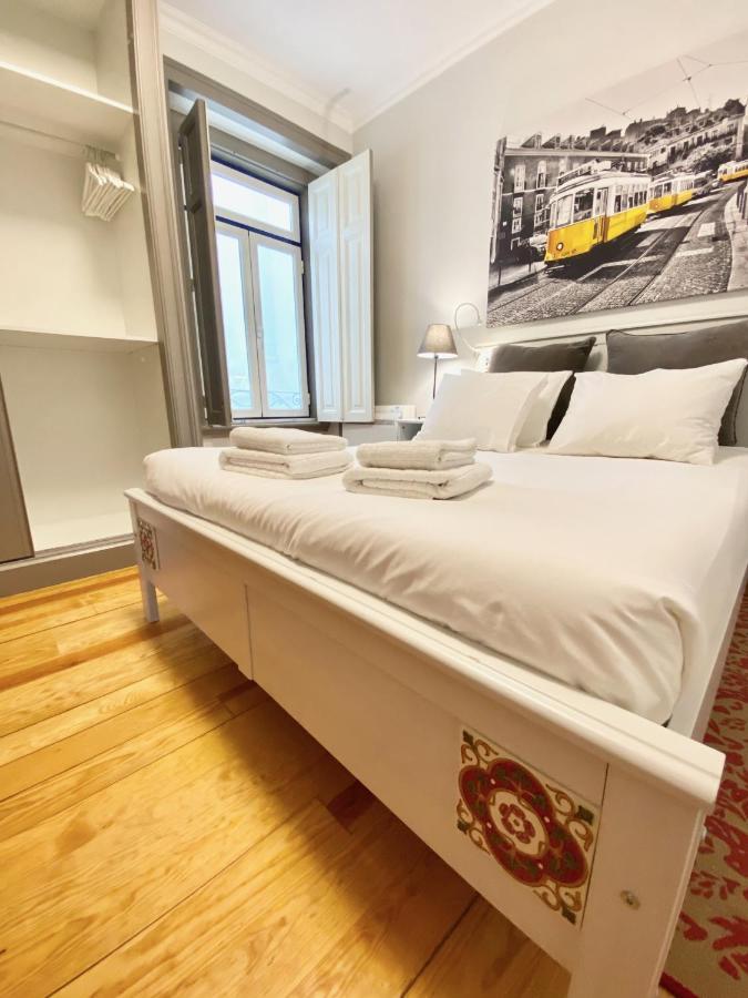 Luxury Vintage With The Comforts Of At The Centre, Next To Marquês De Pombal Apartamento *