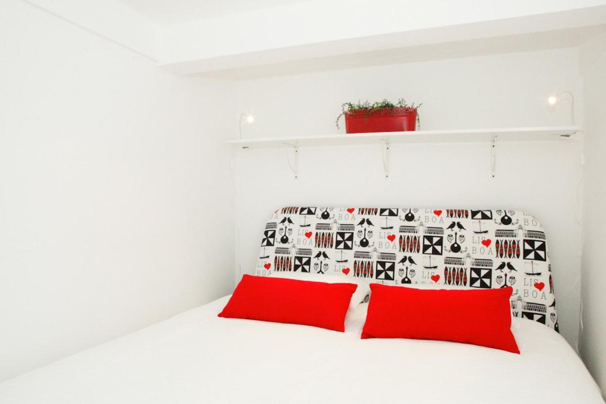 Best Terrace River View Apt In Alfama