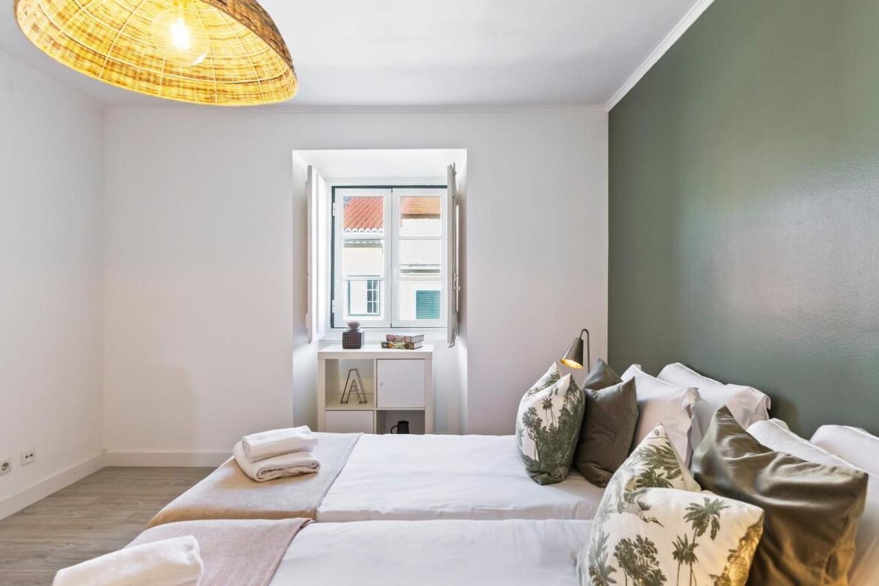 Stunning 2 Bedroom Near Belem Apartment Lisbon