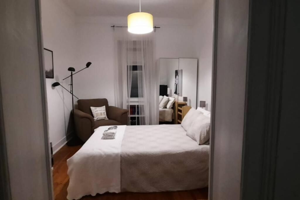 Apartment Charming Sunny Terrace / One Bedroom Lisbon
