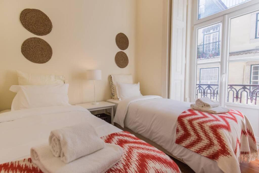 Apartment 135 B - Alfama Renovated Charming Historic Flat Near Baixa Lisbon