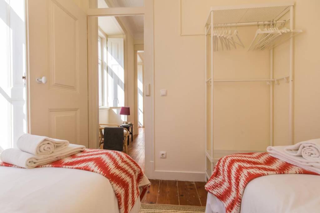 135 B - Alfama Renovated Charming Historic Flat Near Baixa Apartment Lisbon