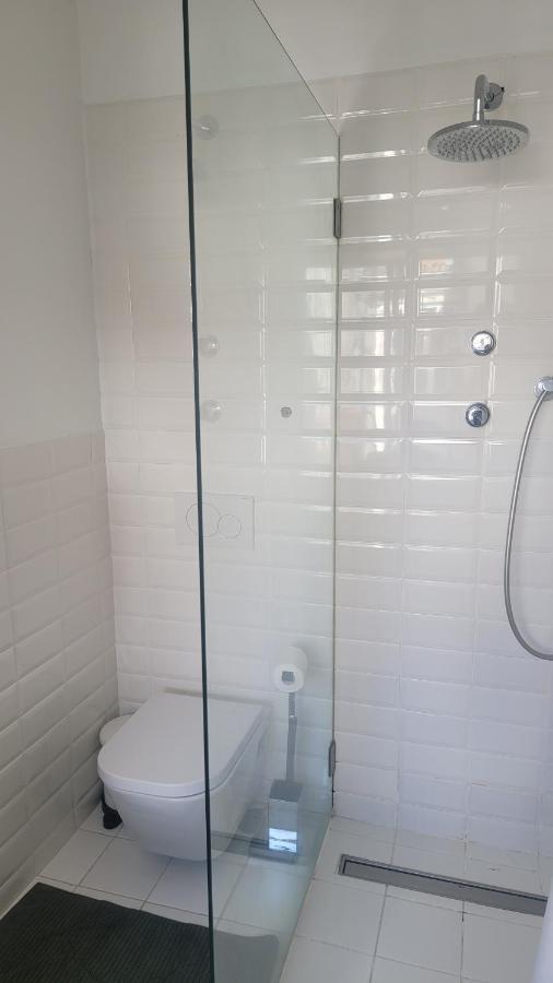 Guest house Tiny With Private Bathroom - Bairro Alto Lisbon