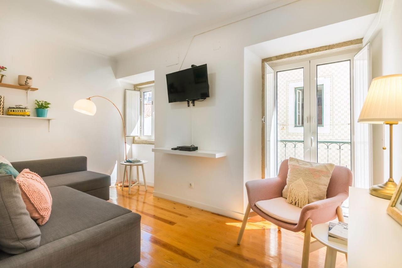 Amazing Castle Views In Historic Center Apartment *
