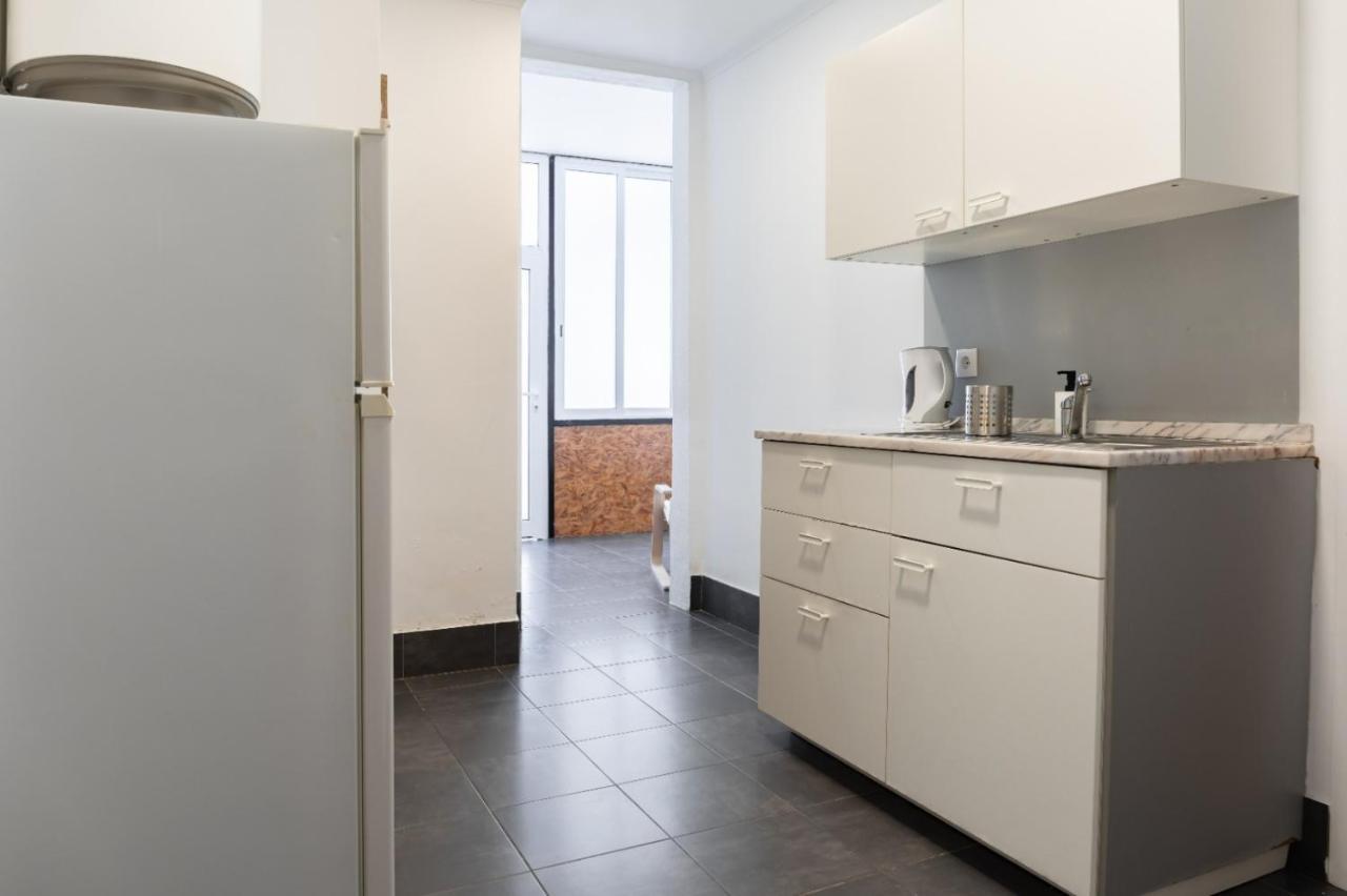 Entrecampos - Two Bedroom With Terrace Apartment Lisbon