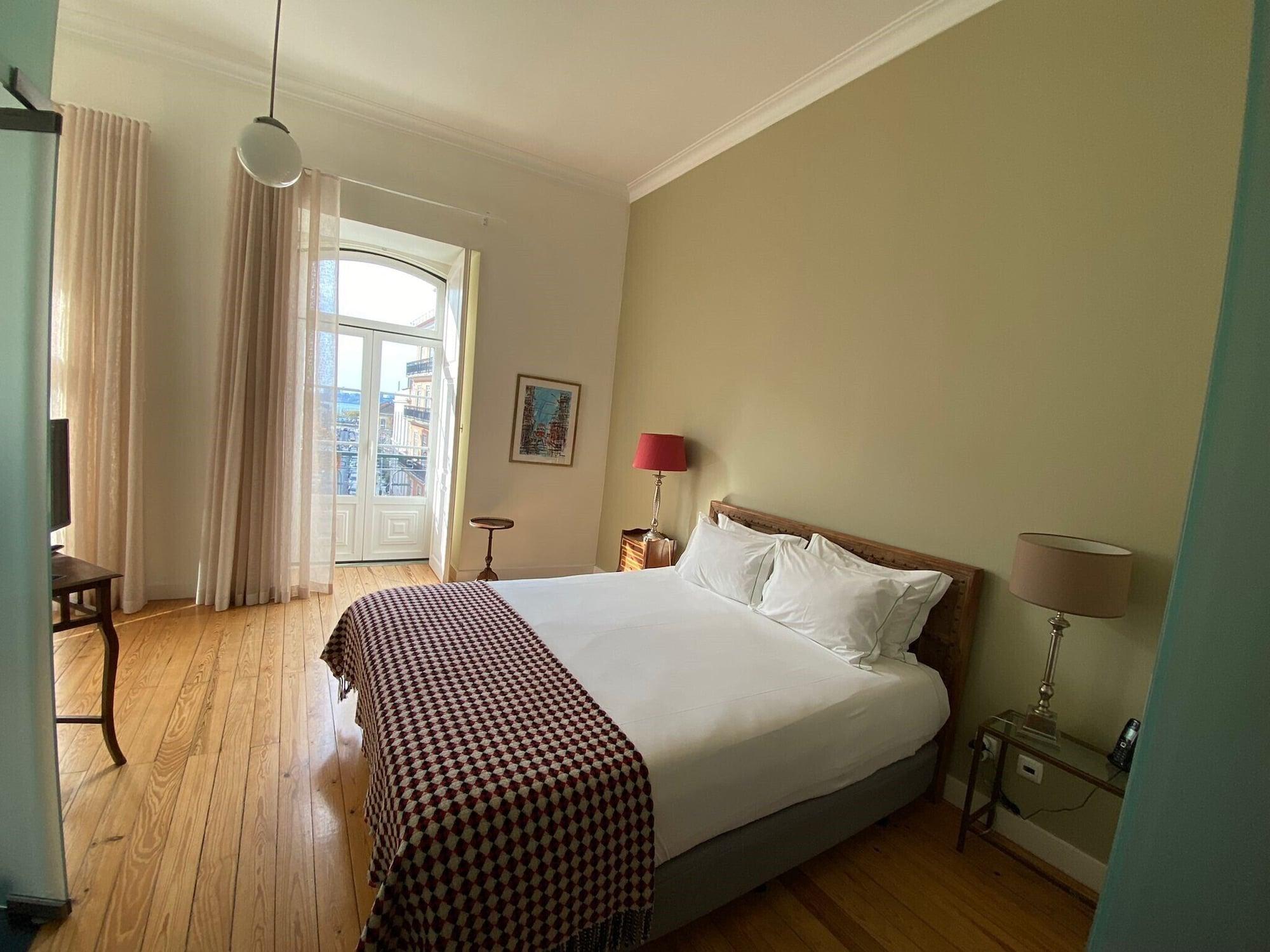 Guest house Casa Do Bairro By Shiadu