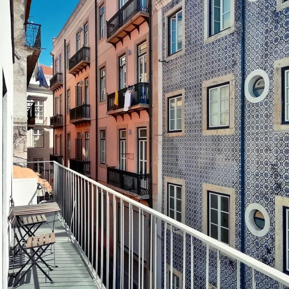 Raw Culture Arts & Lofts Bairro Alto Apartment *
