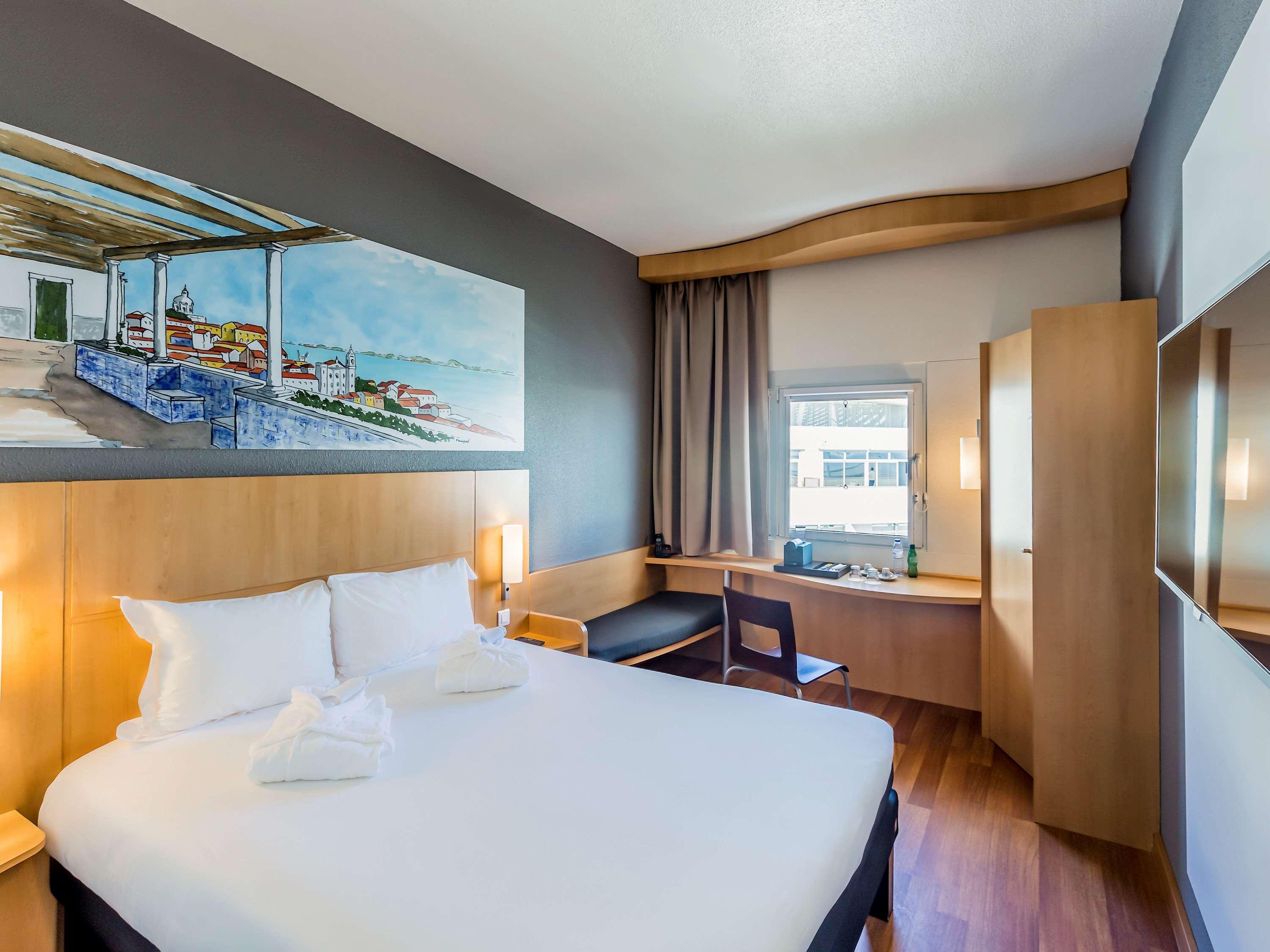 Hotel Ibis Parque Nações 3*