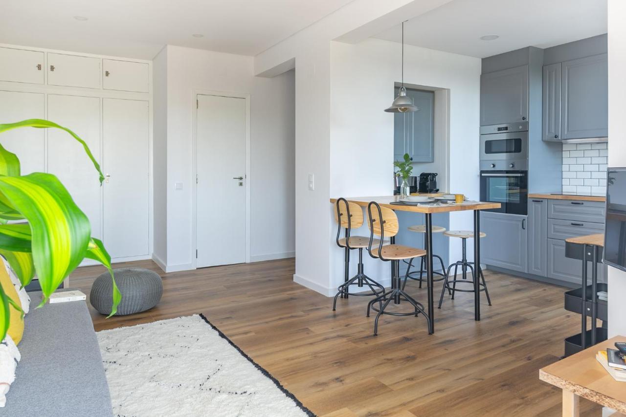 Spacious Campo D'ourique With Ac