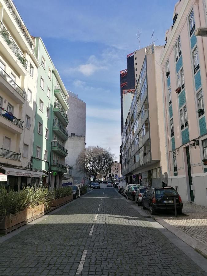 Stunning Marques De Pombal Apartment Lisbon