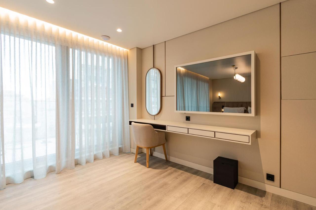 Luster Hotel 4*
