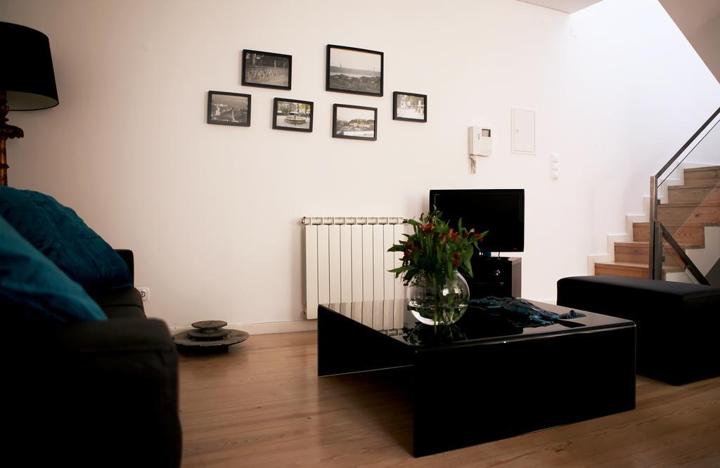 Triplex With Garage - Praca Das Flores Apartment Lisbon