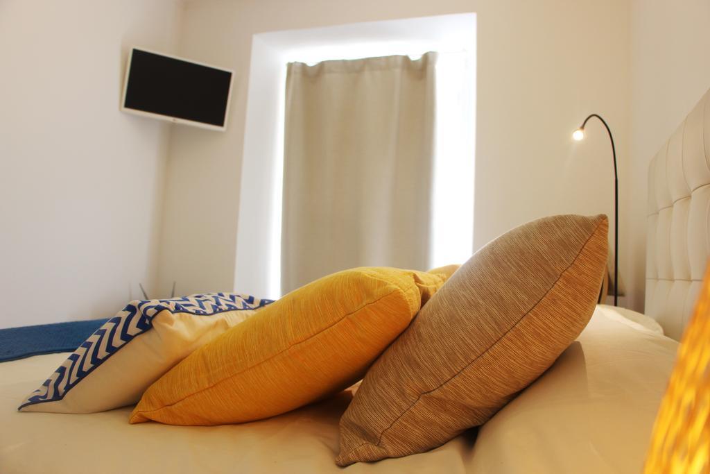 Roots - Apartment Lisbon