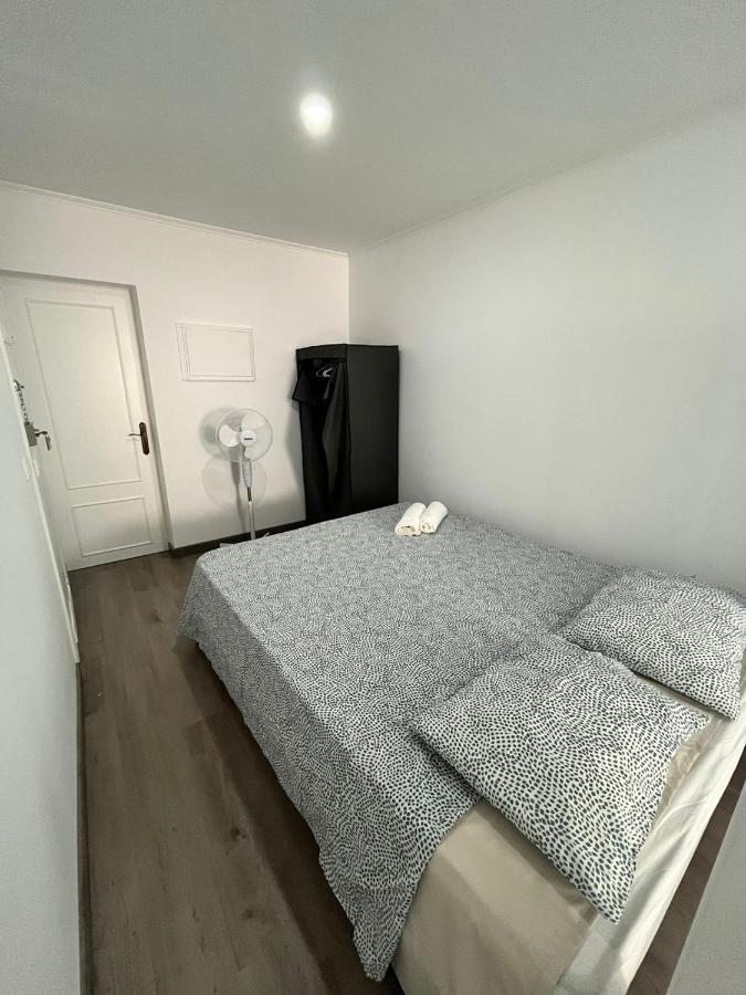 Perfect Location In Apartment