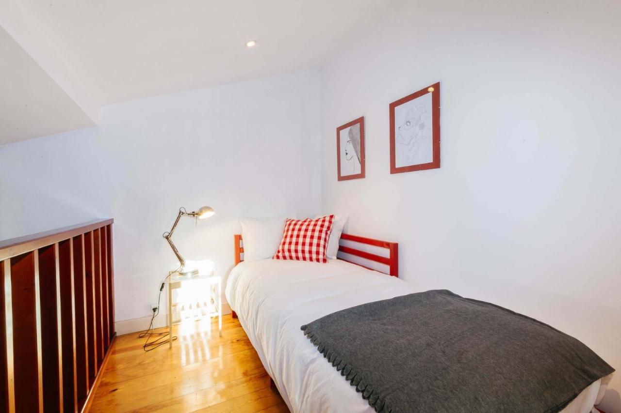 Not Guilty Duplex At Bairro Alto Lisbon