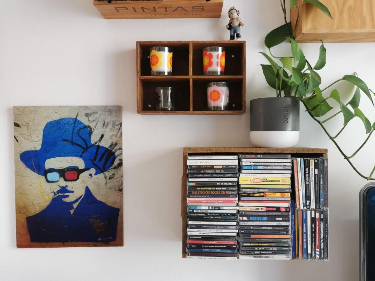 Apartment Say What Lisbon? — Street Art / Family *