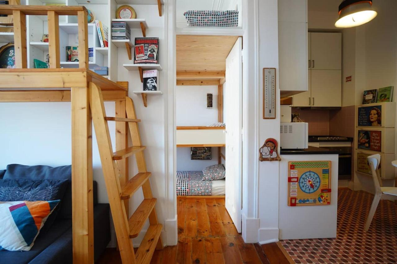 Apartment Say What Lisbon? — Street Art / Family Lisbon