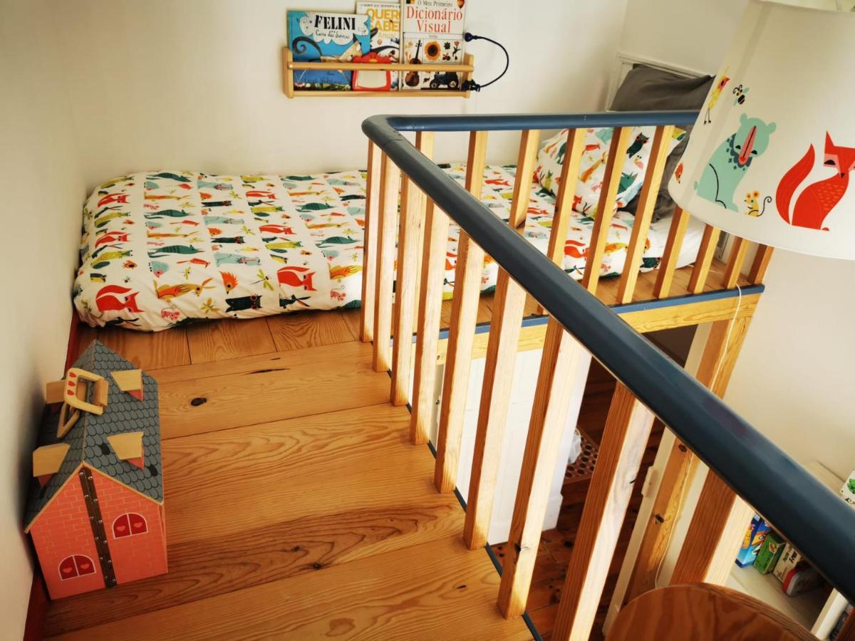 Apartment Say What Lisbon? — Street Art / Family