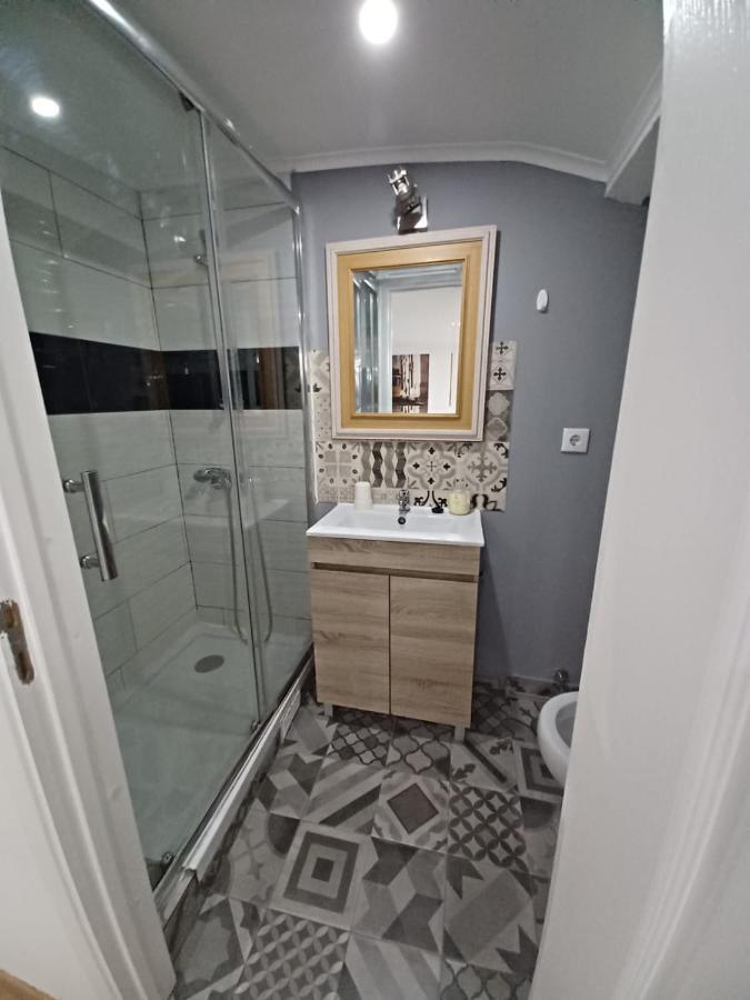 Guest House Rooms In Bairro Alto Lisbon
