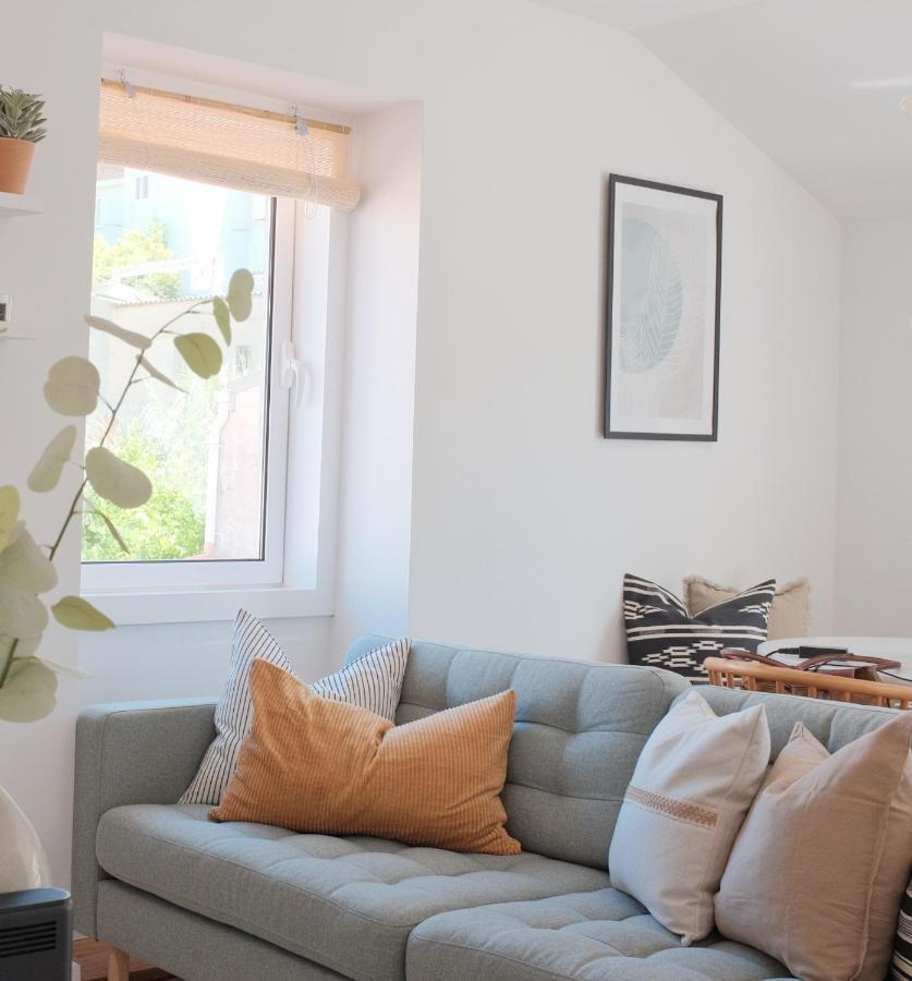 Downtown Terrace - 2 Bedroom In Graca With Private & Sunny Terrace! * Lisbon