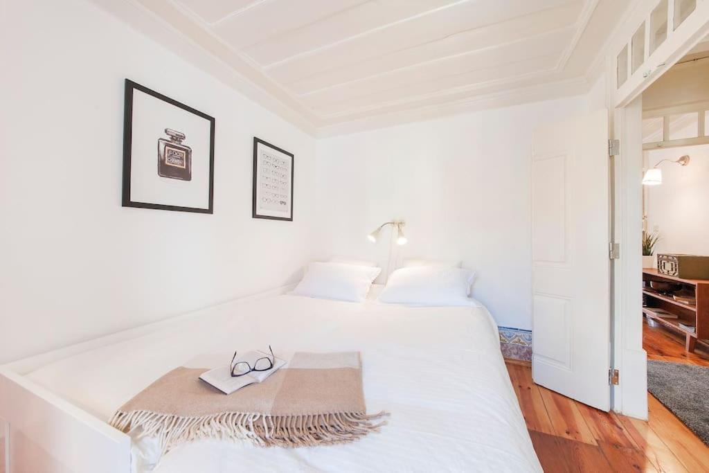 Charming 2 Bedroom Avenida Da Liberdade Apartment Lisbon