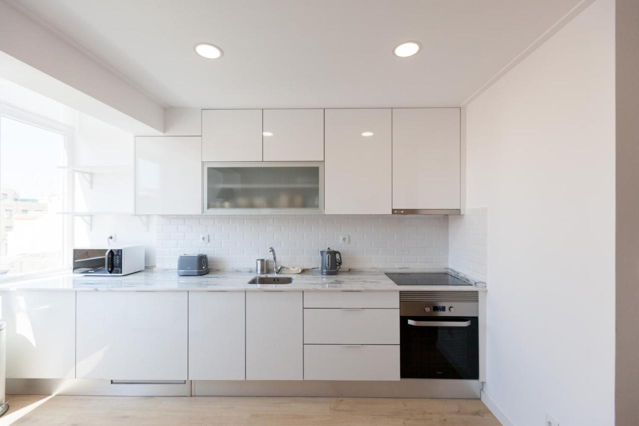 Apartment Flh Alcantara Comfy Flat With Balcony