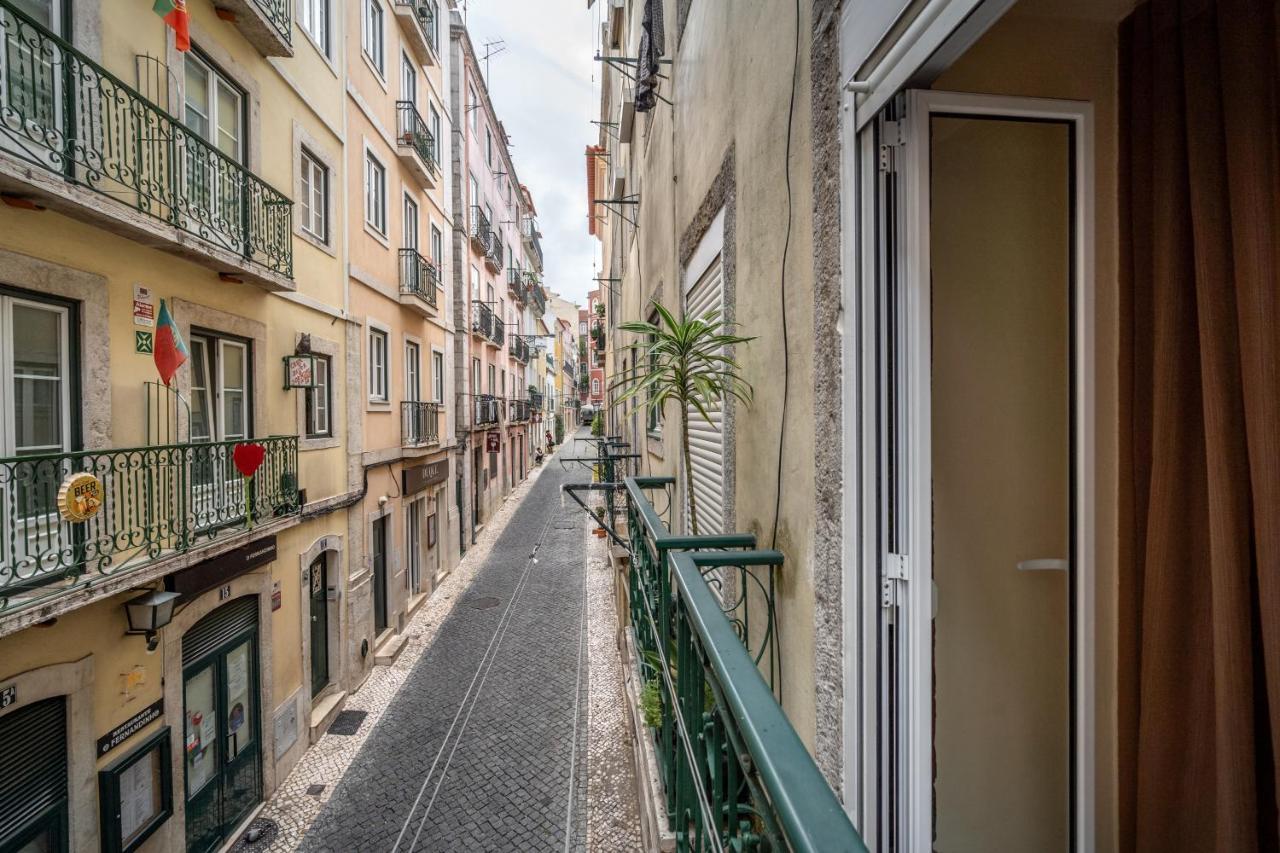 Cozy One Bedroom In Historic Location - Carmo Apartment