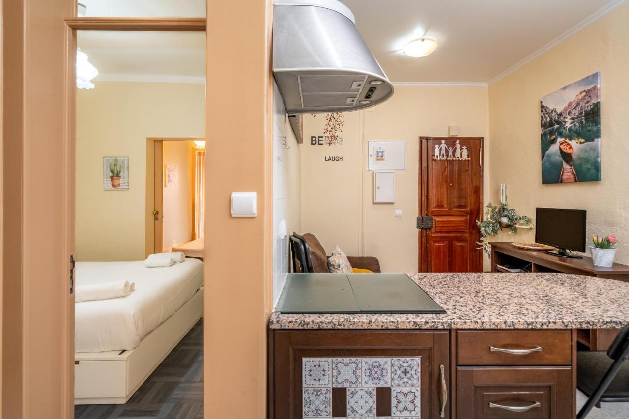 Cozy One Bedroom In Historic Location - Carmo Apartment Lisbon