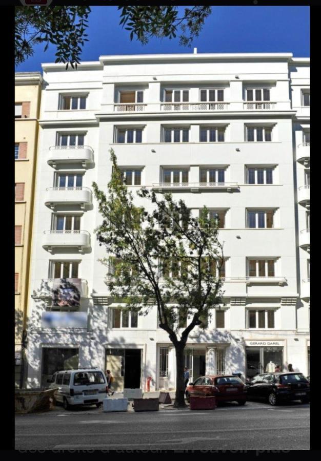 D'hotes Standing Centre Lisbonne *