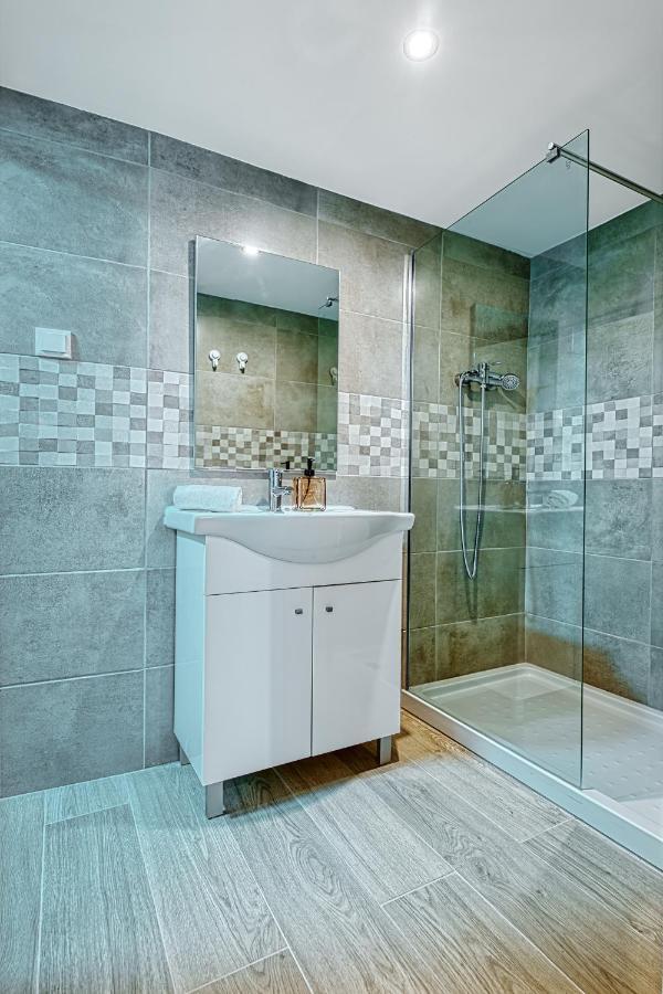Charm&chic - Alfama Apartment Lisbon