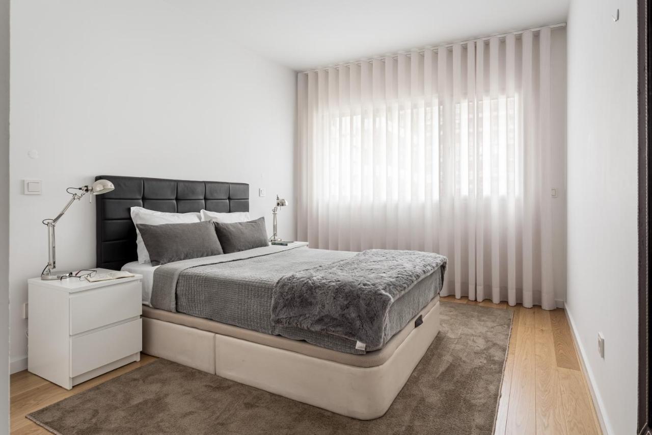 Apartment Modern 3br With Terrace In Benfica By Host For Us *