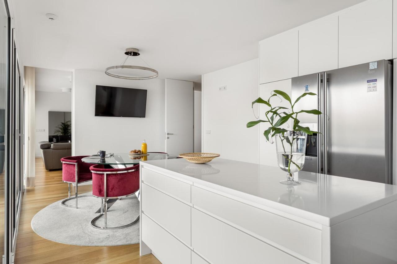 Apartment Modern 3br With Terrace In Benfica By Host For Us *